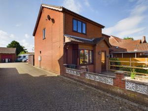 Side elevation- click for photo gallery